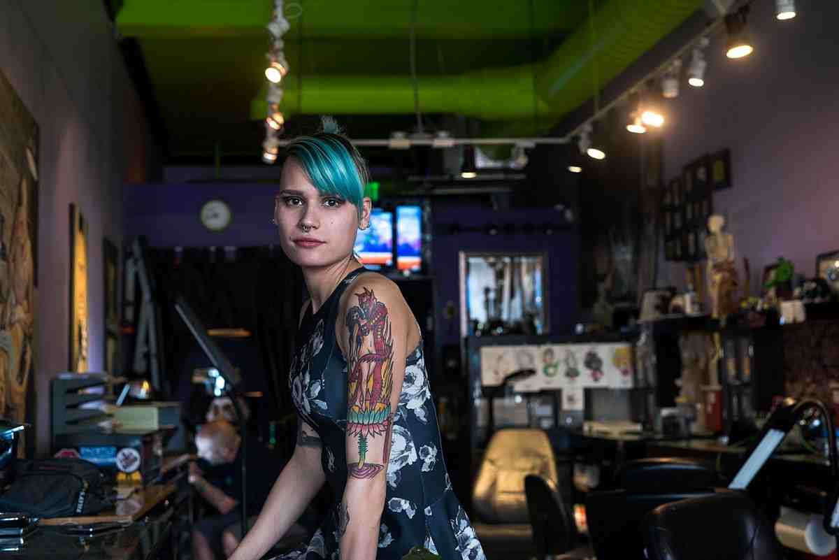 How much do you tip for a 1000 tattoo?